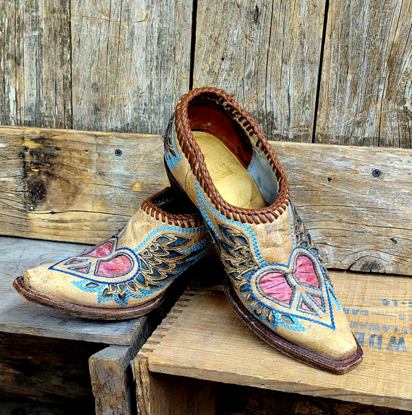 Ankle boots